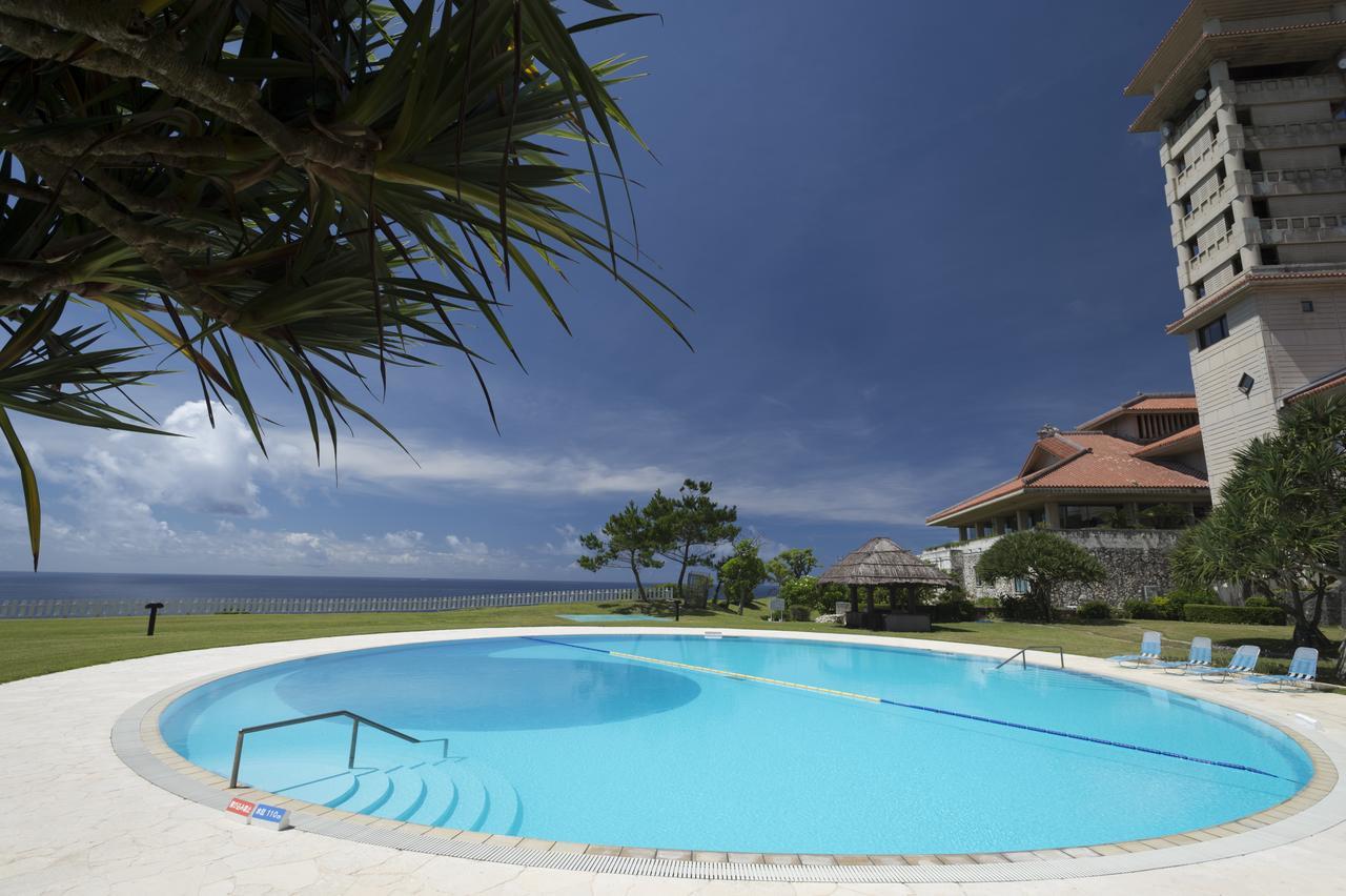 The Southern Links Resort Hotel Yaese Exterior photo