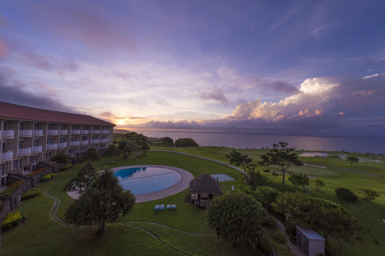 The Southern Links Resort Hotel Yaese Exterior photo