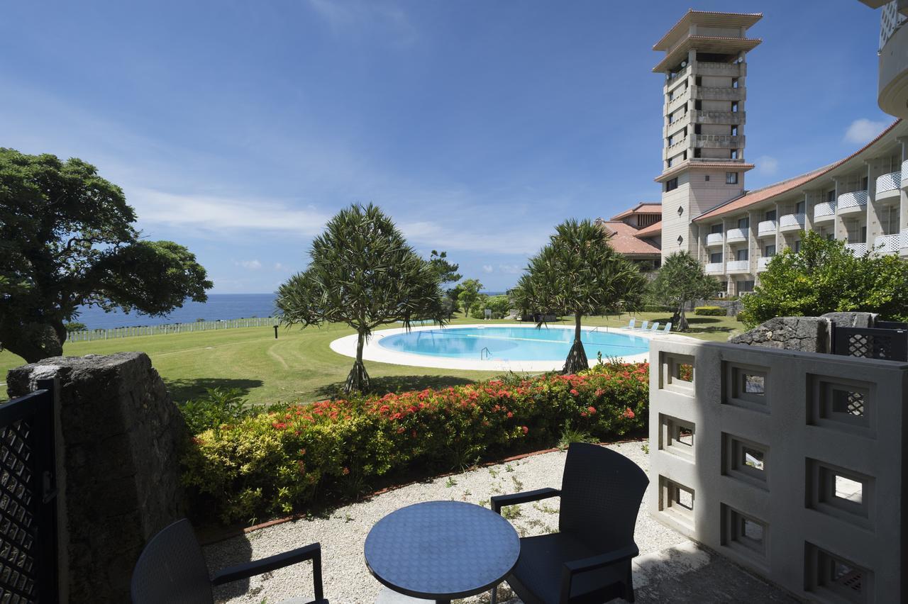 The Southern Links Resort Hotel Yaese Exterior photo